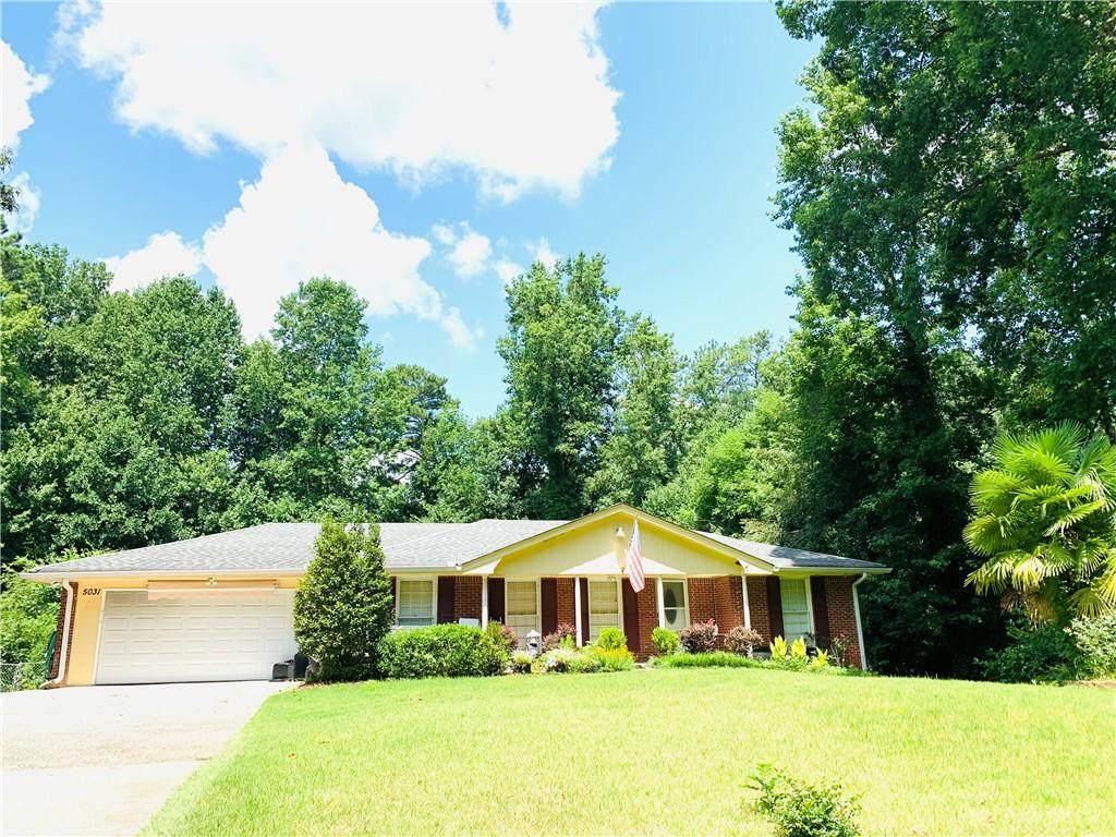 5031 Lilburn Stone Mountain Road - Photo 1