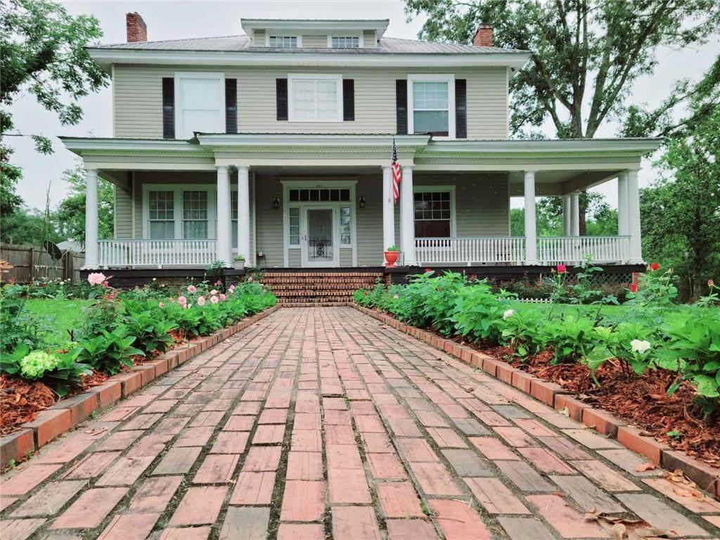 120 Pioneer Road - Photo 1