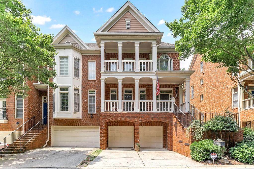 1460 Wembley Ct Ne - Photo 1