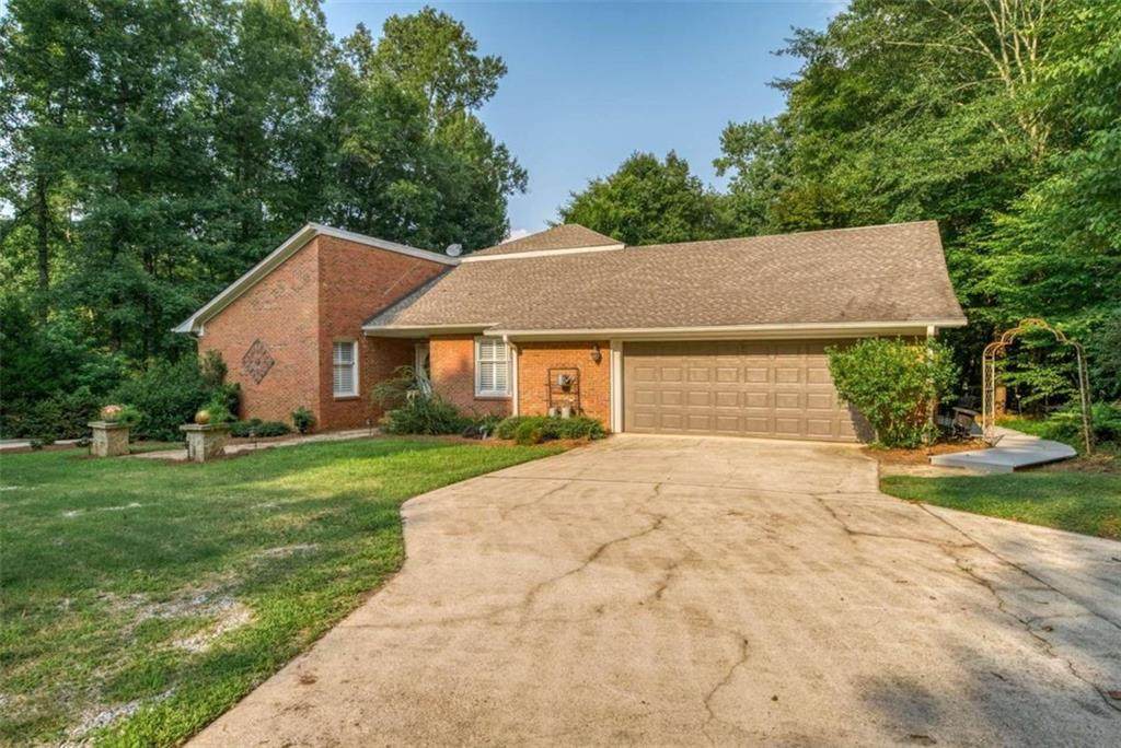 1020 Franklin Court - Photo 1