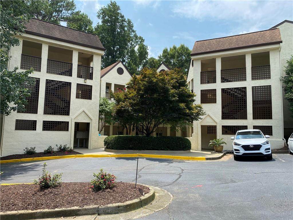 470 Sherman Way - Photo 1