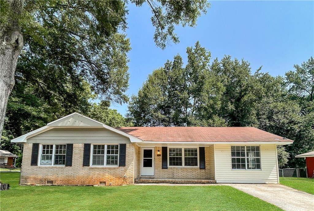 526 Morrow Road - Photo 1
