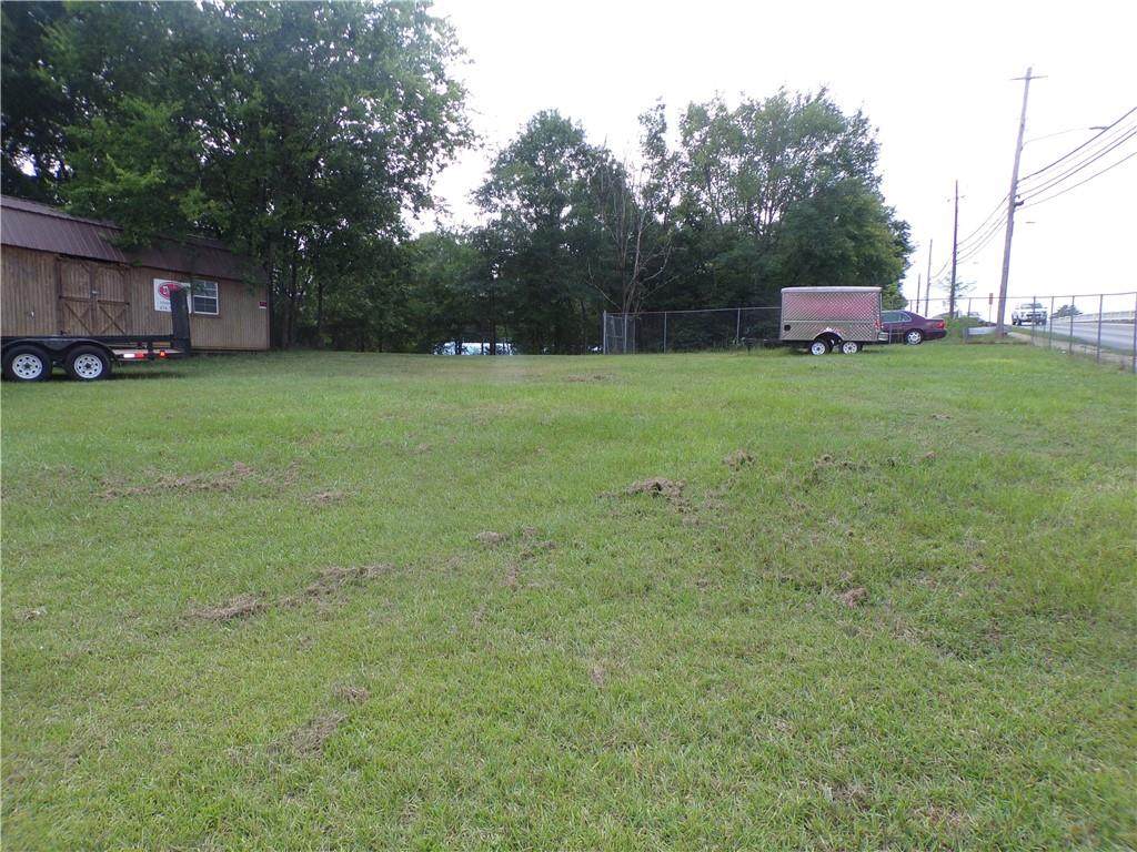 516 East Avenue - Photo 1