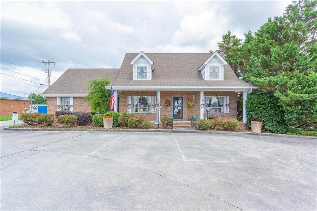 3083 Battlefield Parkway - Photo 1