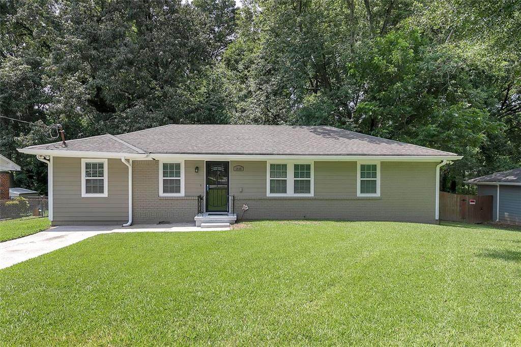 2835 Horse Shoe Drive - Photo 1