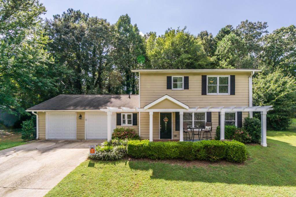 320 Monivea Lane - Photo 1