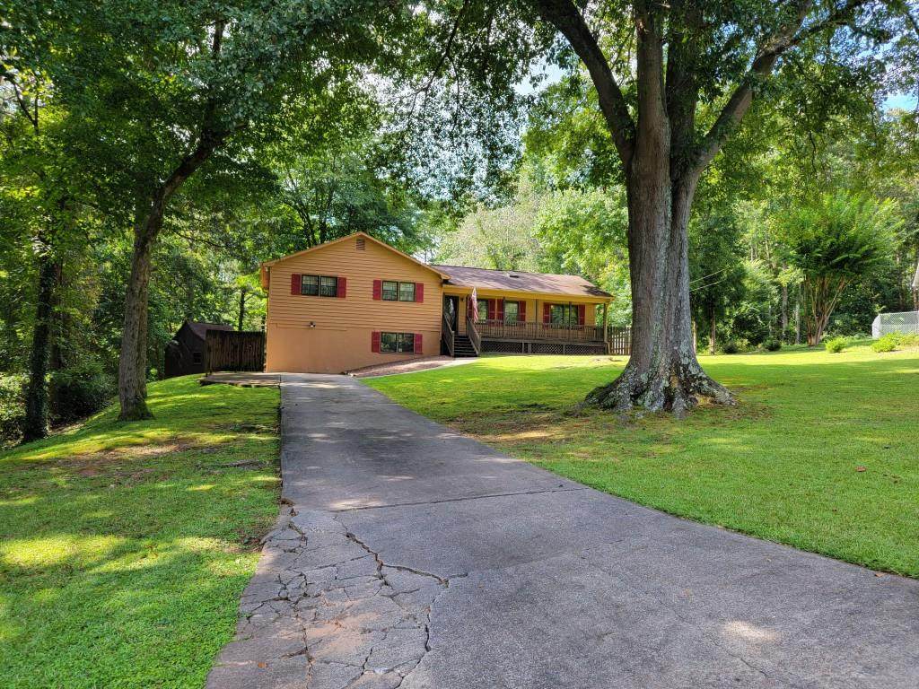 6877 Beechwood Drive - Photo 1