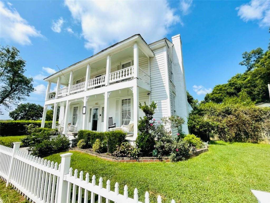 102 Douglas Street - Photo 1
