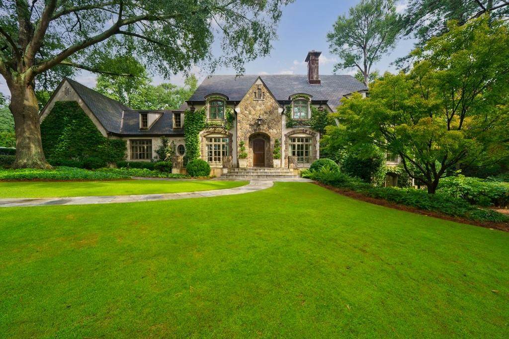 981 Wesley Road - Photo 1