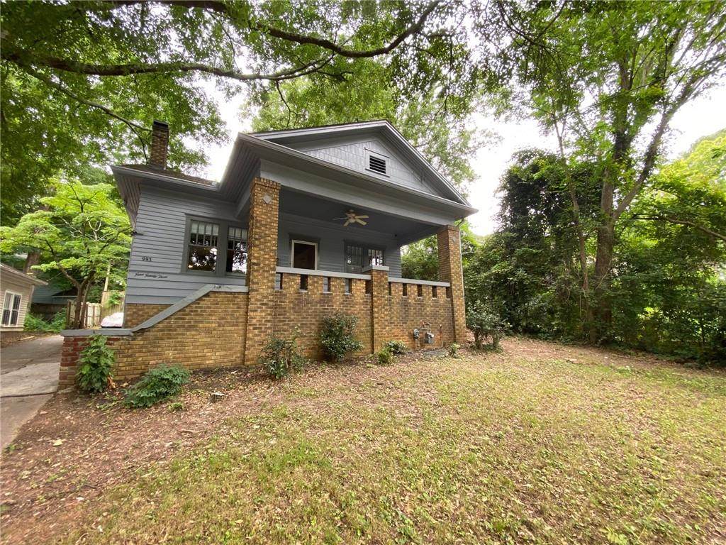 993 North Avenue - Photo 1