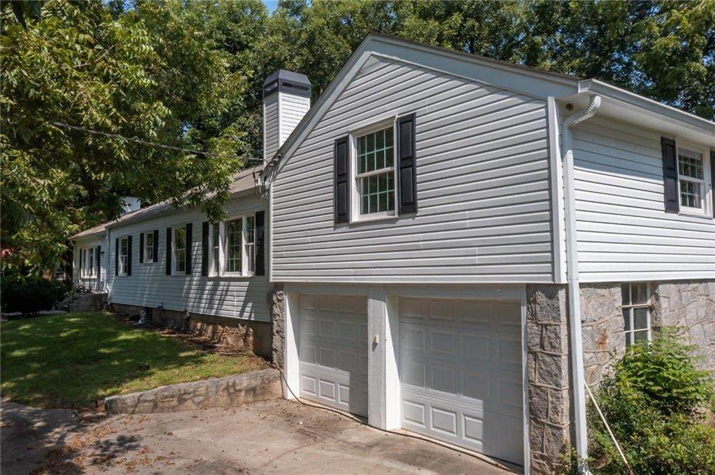 1322 Stone Mountain Lithonia Road - Photo 1