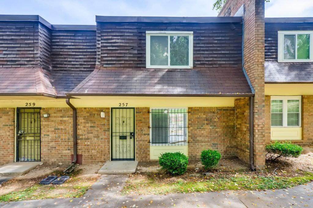 257 Peyton Place - Photo 1
