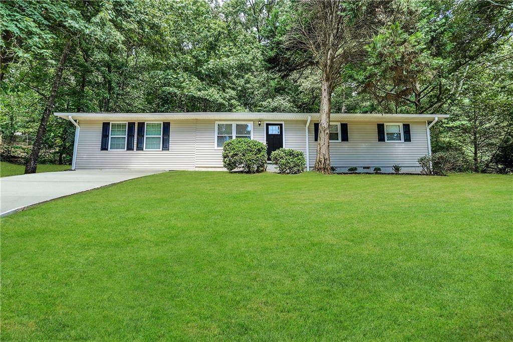 195 Pinehurst Drive - Photo 1