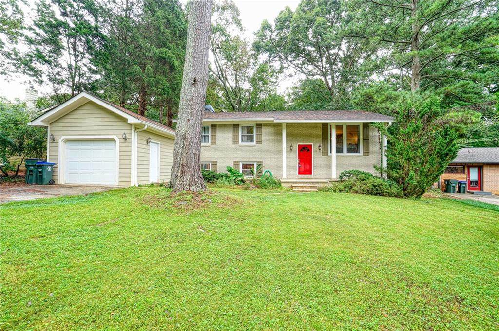 2003 Commodore Lane - Photo 1