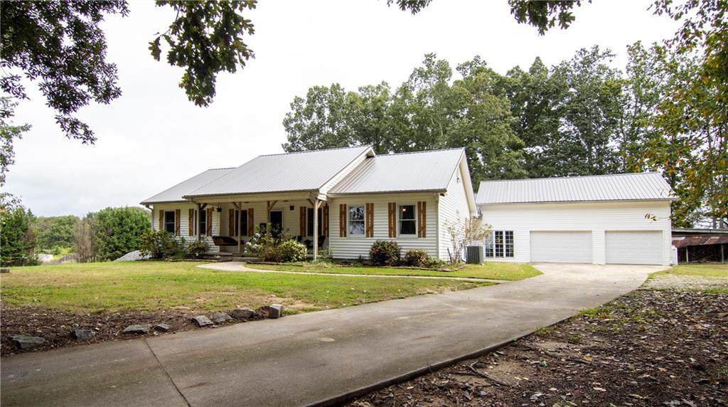 1075 Humphries Road - Photo 1