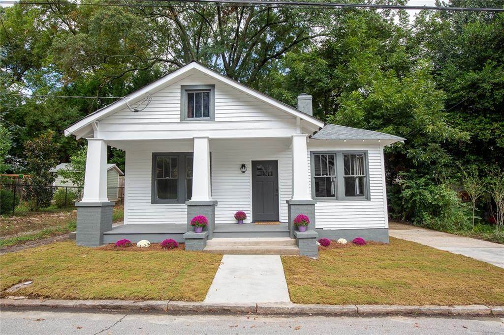 370 Sydney Street - Photo 1