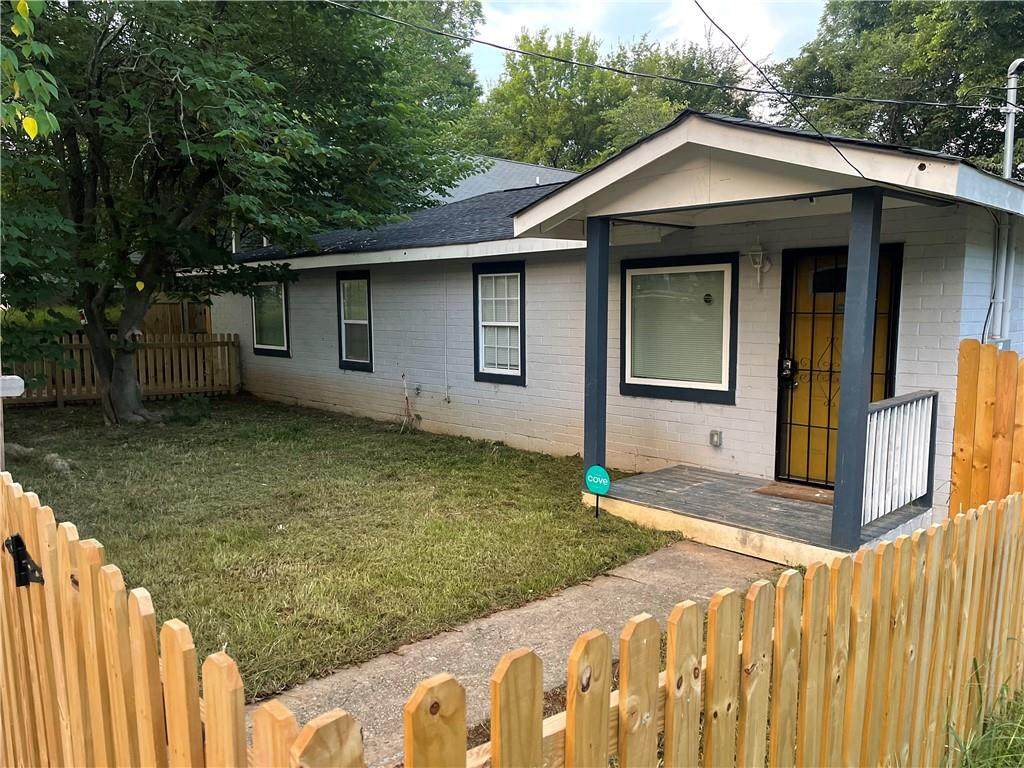 814 Humphries Street - Photo 1