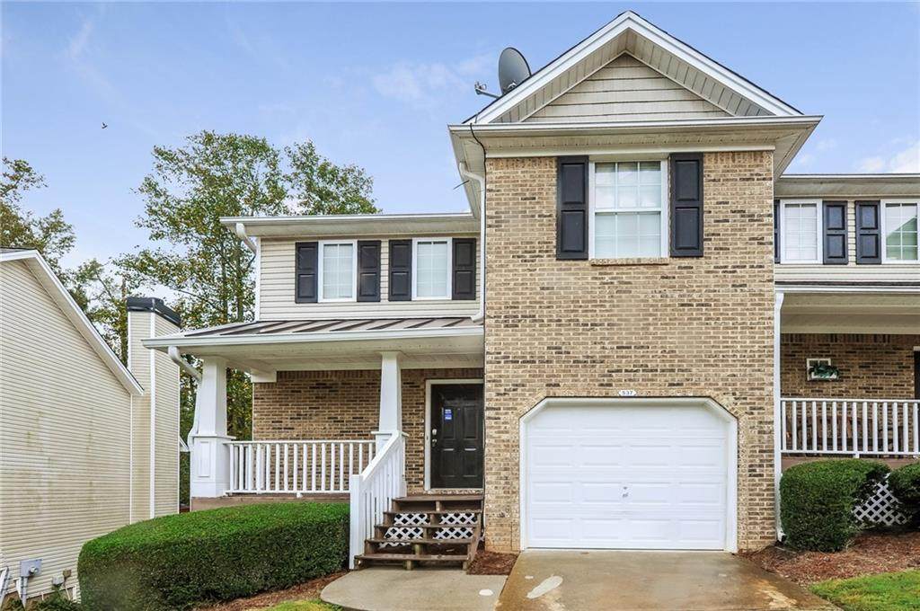 537 Fox Creek Crossing - Photo 1