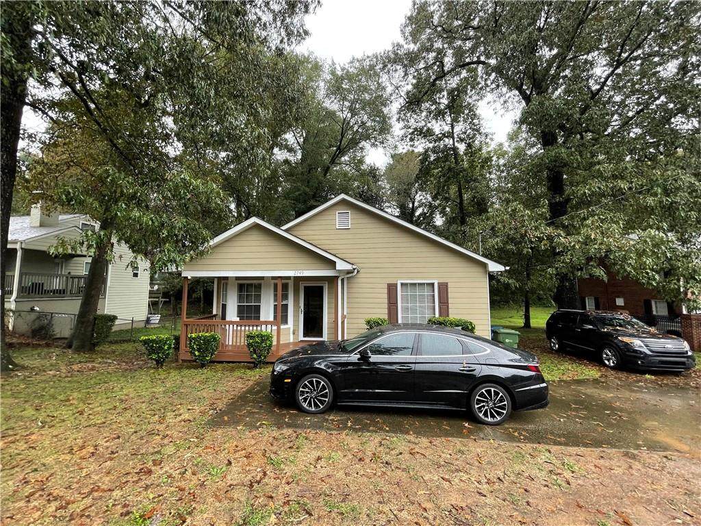 2749 Memorial Drive - Photo 1