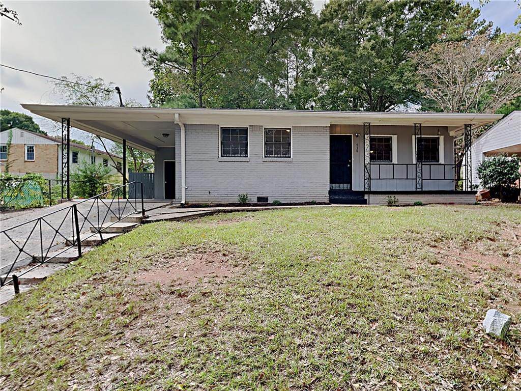 438 Fairburn Road - Photo 1