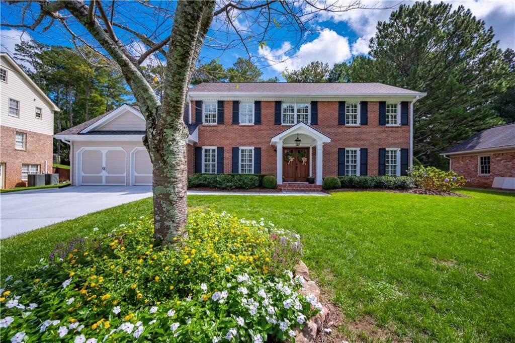 4747 Shadow Bend - Photo 1