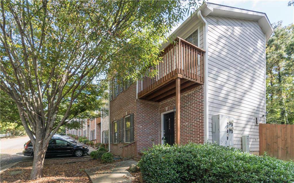 1180 Stephens Street - Photo 1