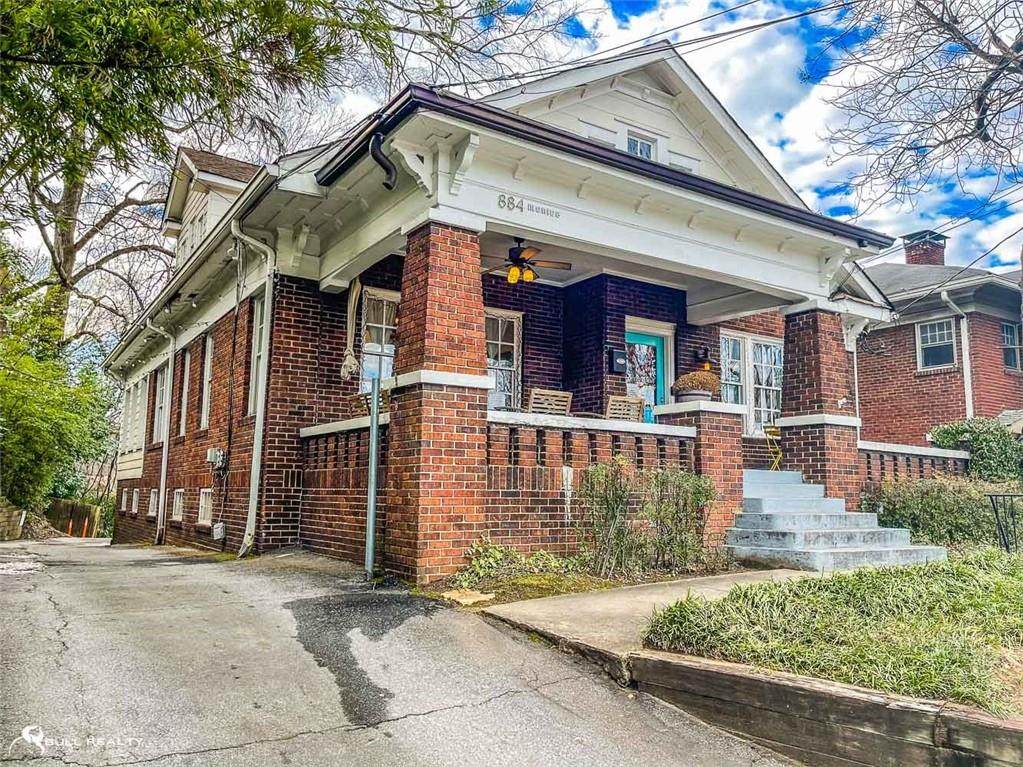 884 Monroe Drive - Photo 1