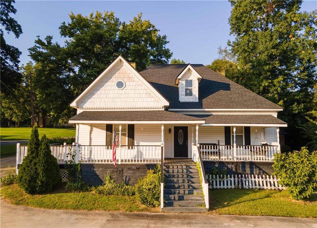 682 Washington Street - Photo 1