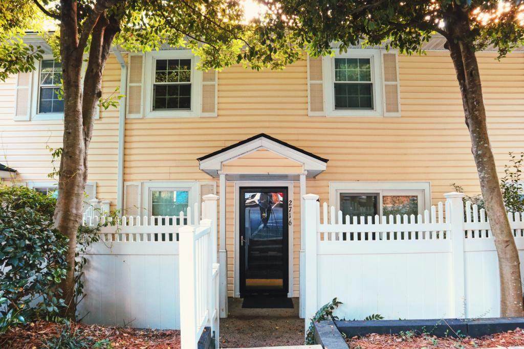 2716 Suwanee Way - Photo 1