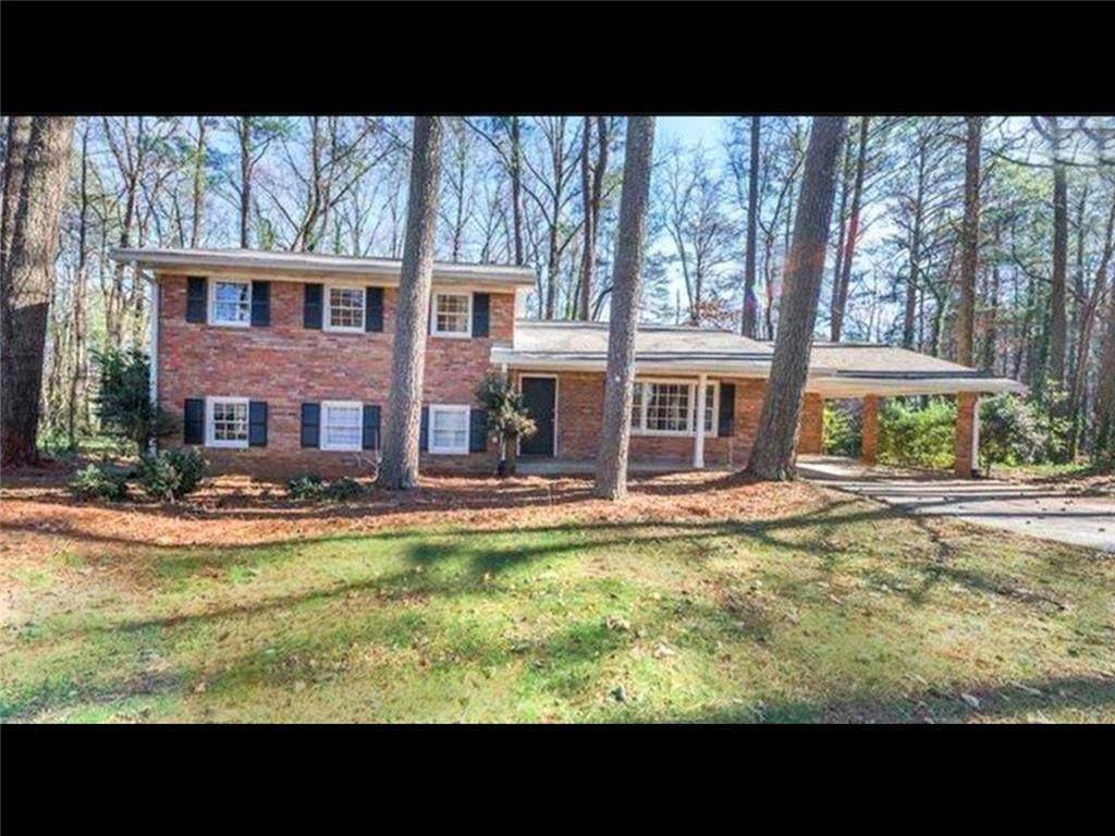 100 Woodlawn Drive - Photo 1