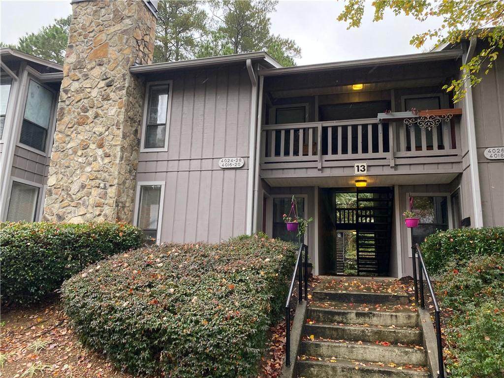 4016 Woodridge Way - Photo 1
