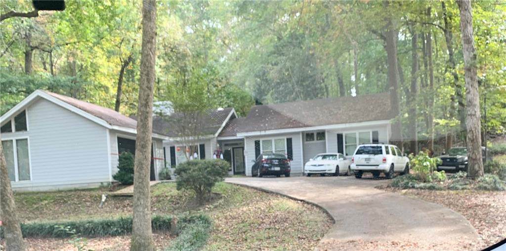 1980 Westwood Circle - Photo 1