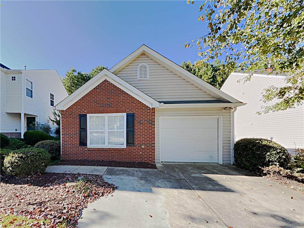 235 Silver Ridge - Photo 1