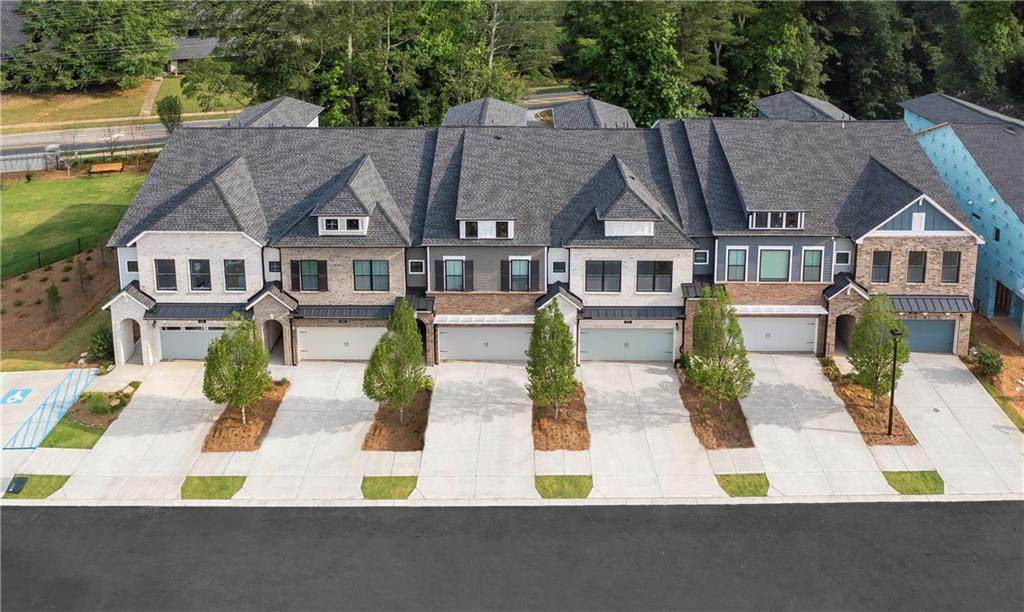 885 Kenway Avenue - Photo 1