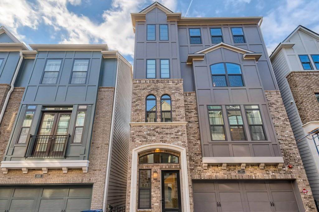 618 Broadview Terrace - Photo 1