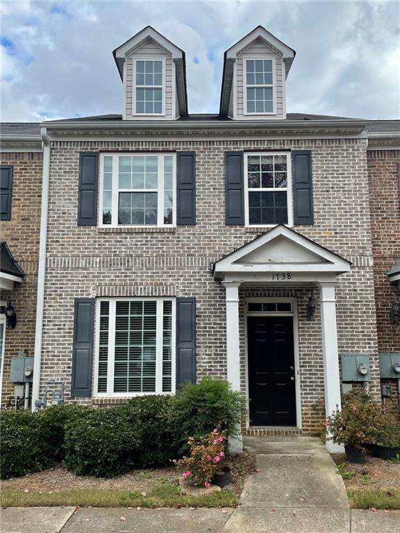 1738 Heights Circle - Photo 1