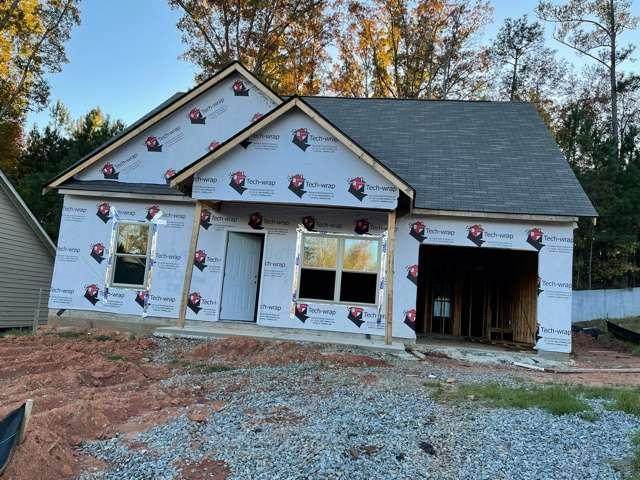 139 Oakwood Drive - Photo 1
