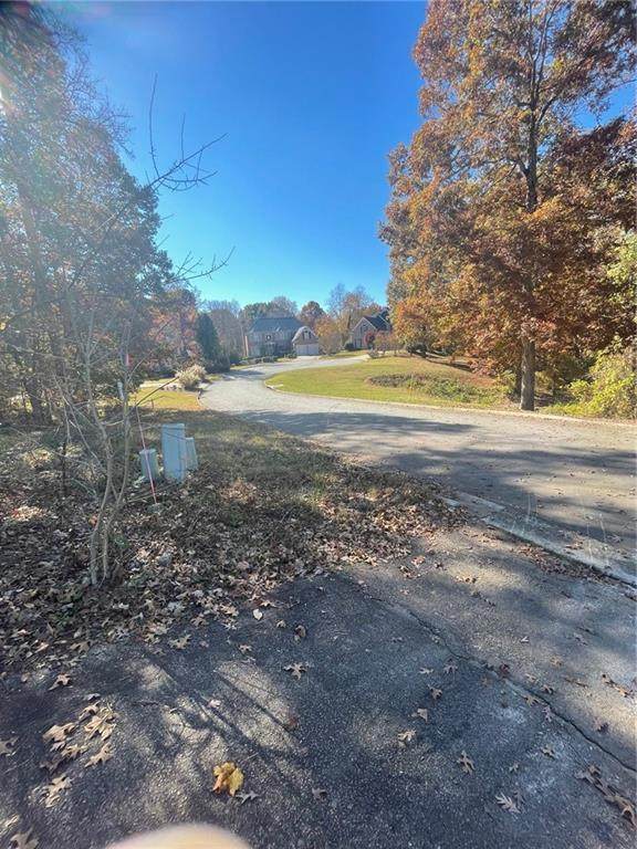 1034 Overlook Drive - Photo 1