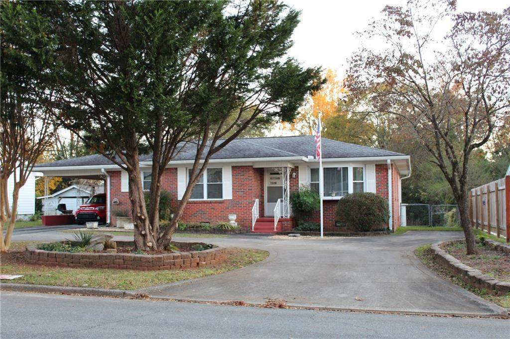 131 Thornton Avenue - Photo 1