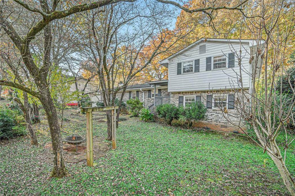 5772 Chamblee Dunwoody Road - Photo 1