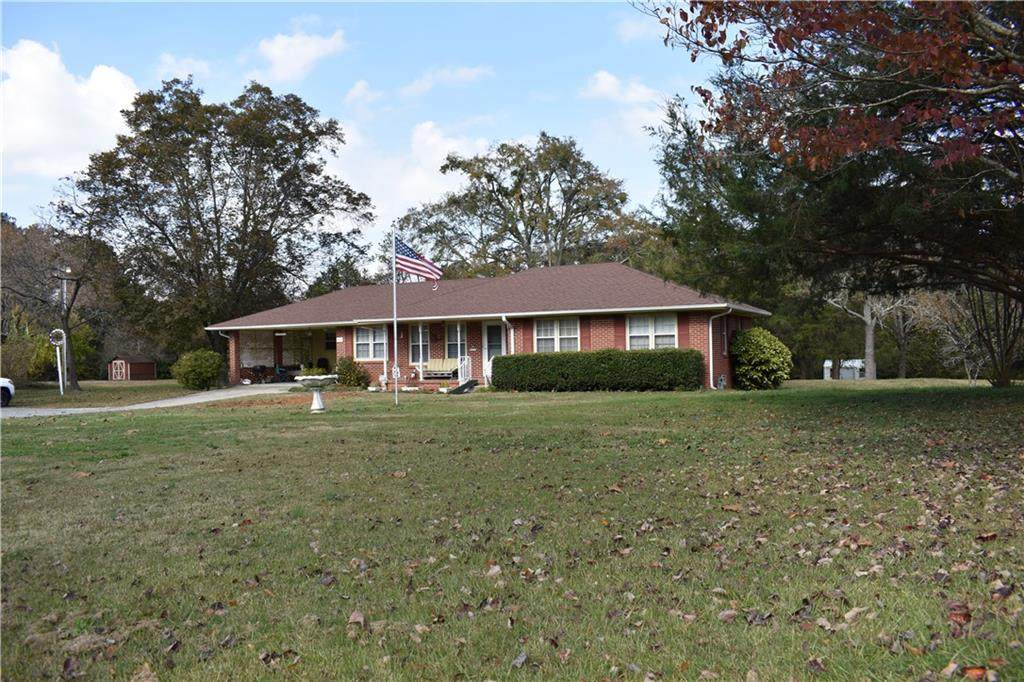 1943 Starr Road - Photo 1