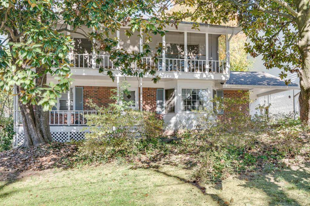 1606 Richwood Drive - Photo 1