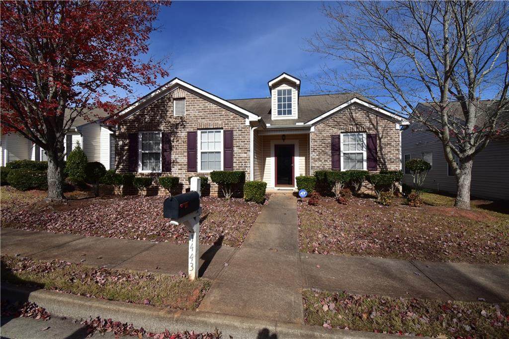 1443 Wilshire Way - Photo 1