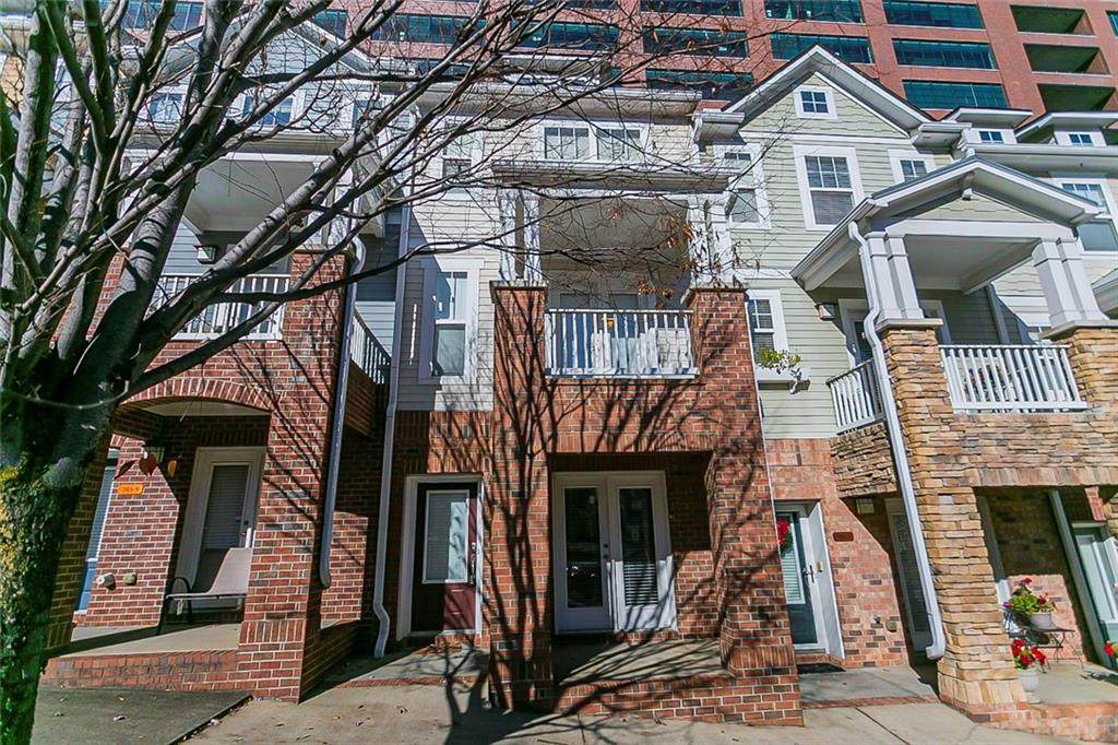 205 16th Street - Photo 1