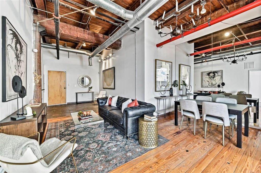 326 Nelson Street - Photo 1