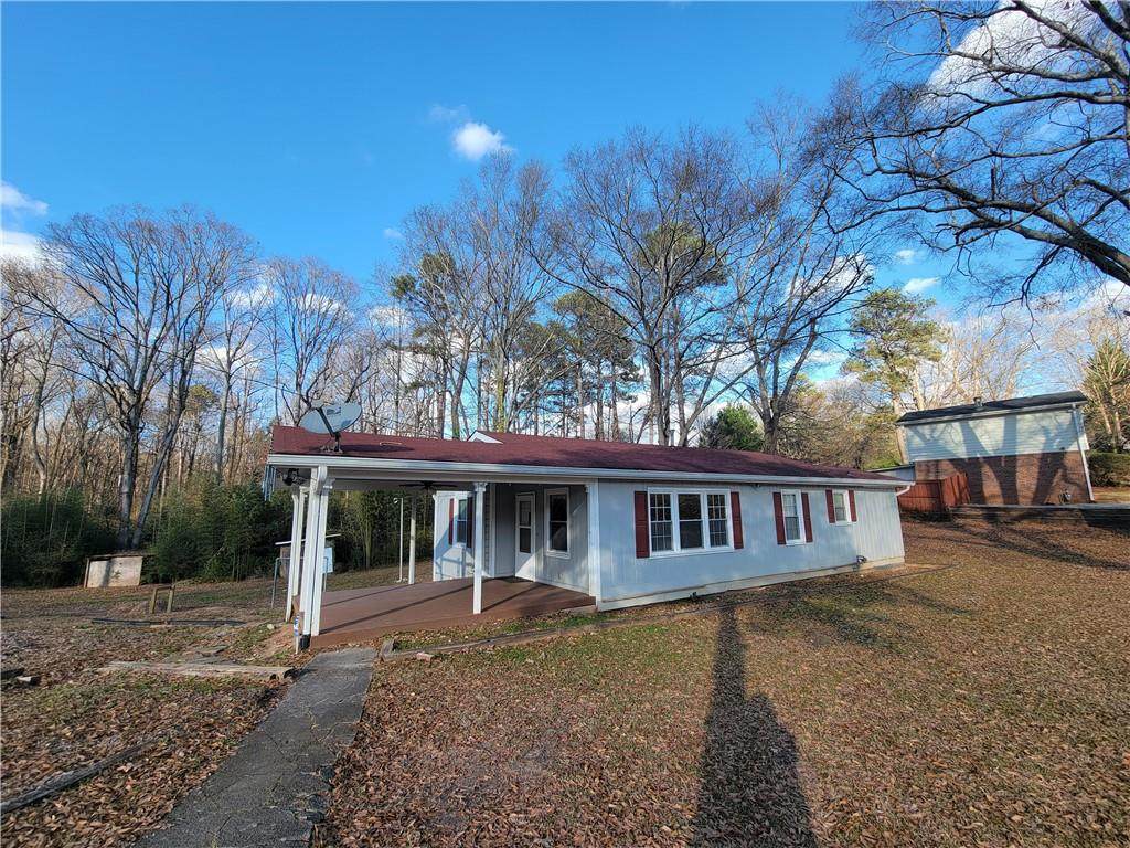 2569 Old Peachtree Road - Photo 1