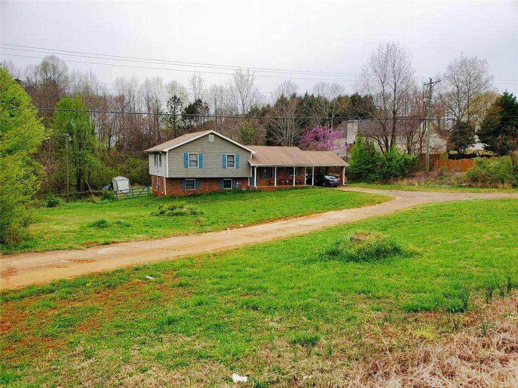 885 Auburn Road - Photo 1