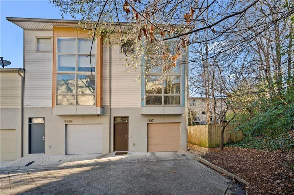 1357 Stirling Circle - Photo 1