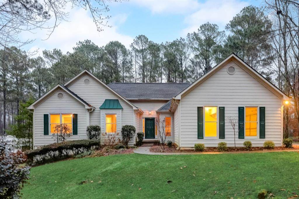 1501 Greenwood Court - Photo 1