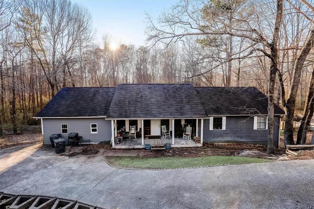 165 Holly Court - Photo 1